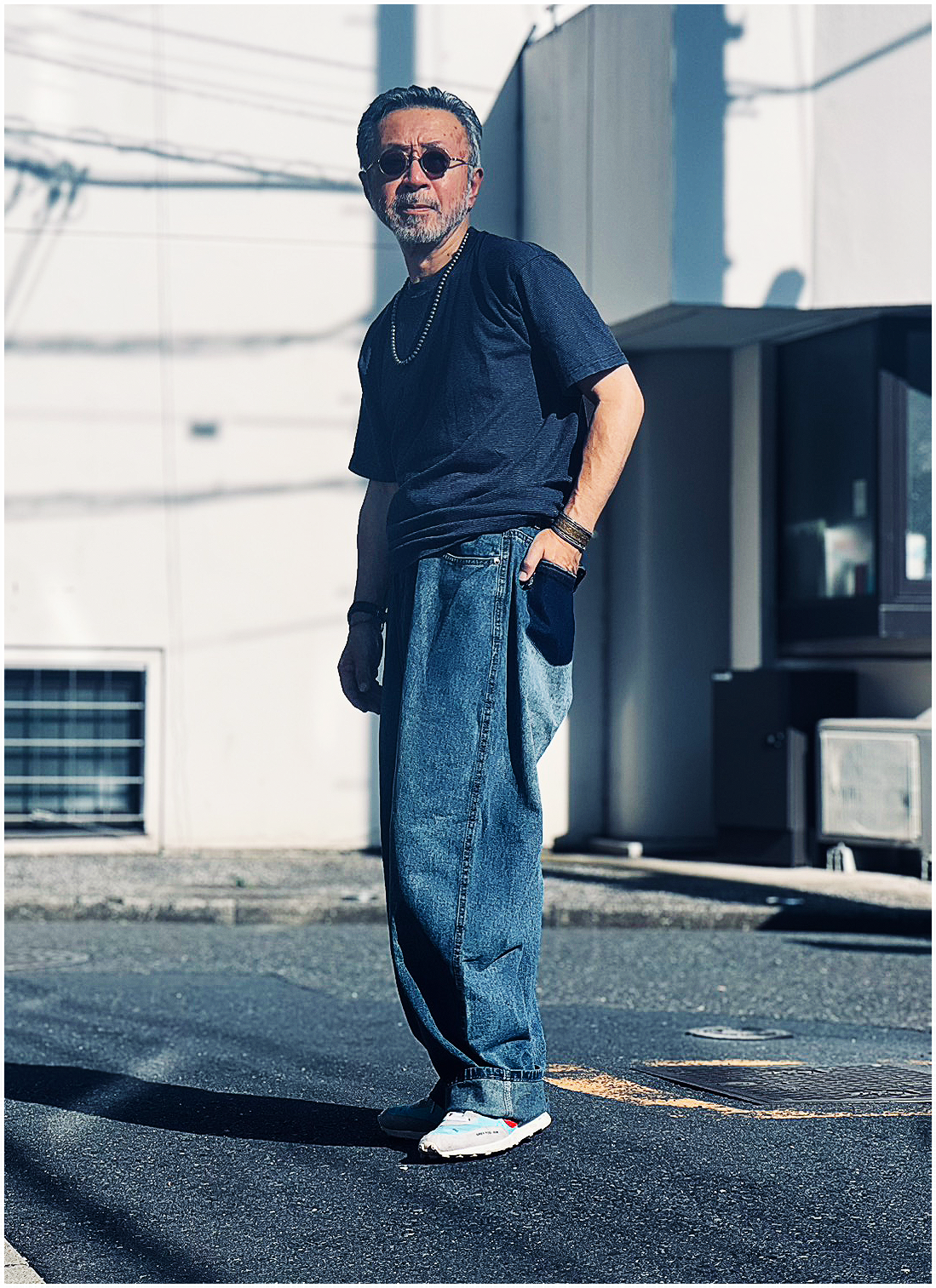 04 CONTRAST / Wide Denim