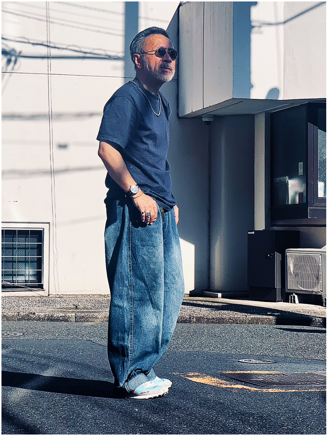 04 CONTRAST / Wide Denim